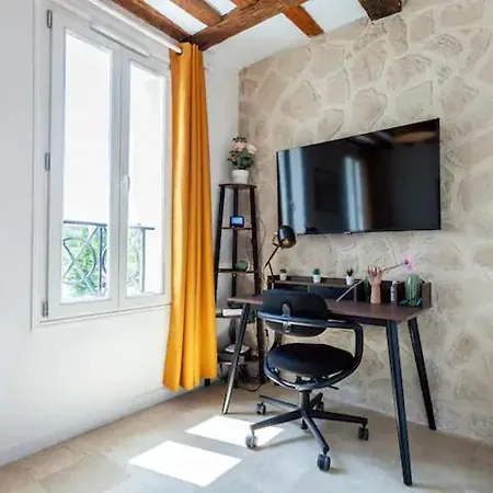 At Place Bastille Near Metro And Maris Modern Kwatera prywatna Paryż